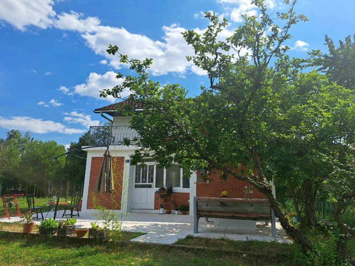 Guest House Green River Ljubuški Zewnętrze zdjęcie